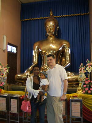 2005_0325(002)- Golden Buddha